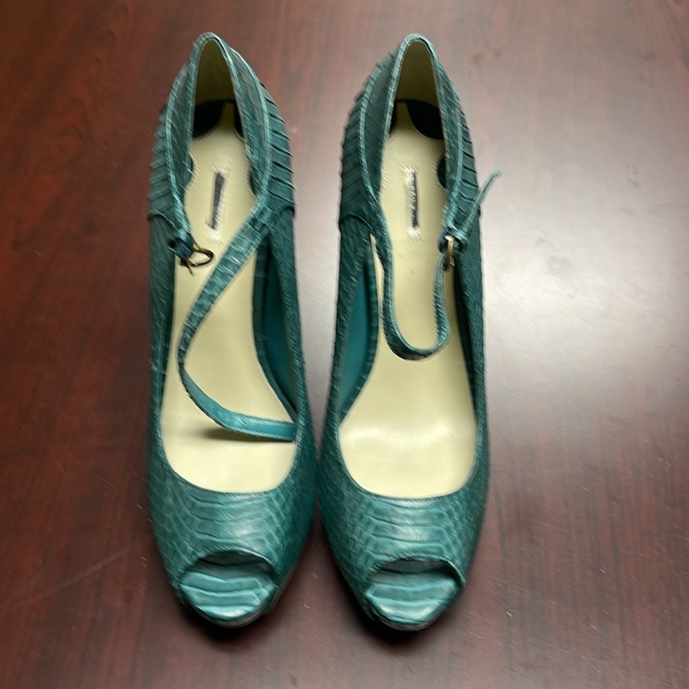 NWOT Leon Max 5.5" Heels Snakeskin Shoes - Picture 1 of 6